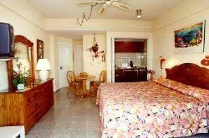 Beachfront Studio Carisa Y Palma Apartment Cancun