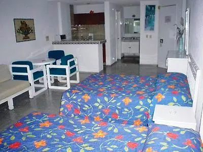 Beachfront Studio Carisa Y Palma Apartment Cancun